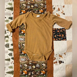 Kate Quinn Organic Cotton Long sleeve Onesie